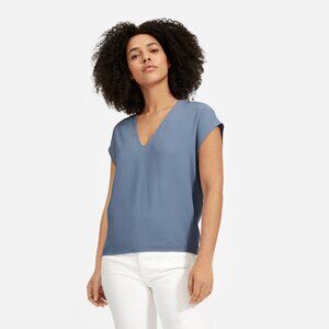 Everlane The Japanese GoWeave V-Neck Tee Blue Base - Size 4
